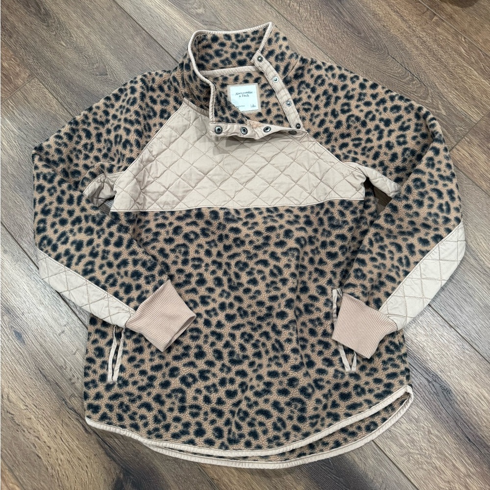 Abercrombie Leopard Print Pullover with Quilted Accents